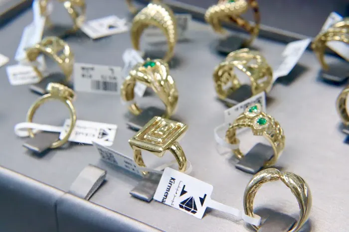 Paris Jewelers 4