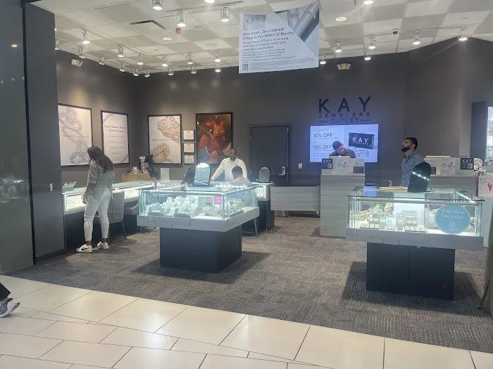 KAY Outlet 4