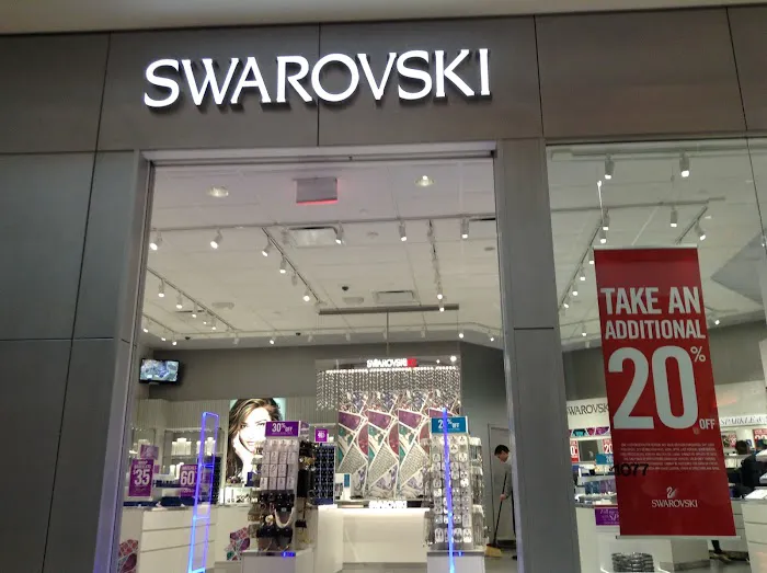 Swarovski 4