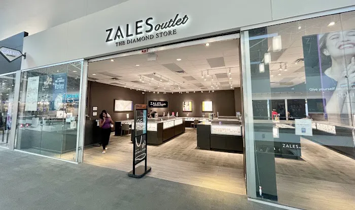 Zales Outlet 4