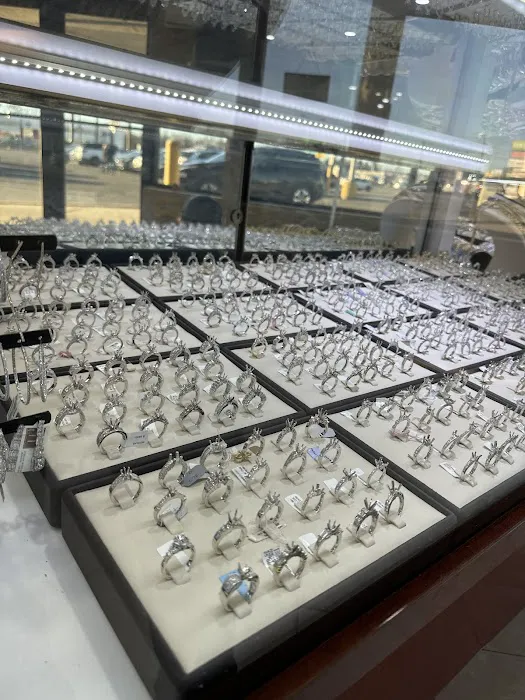 Bekdas Jewelers 4