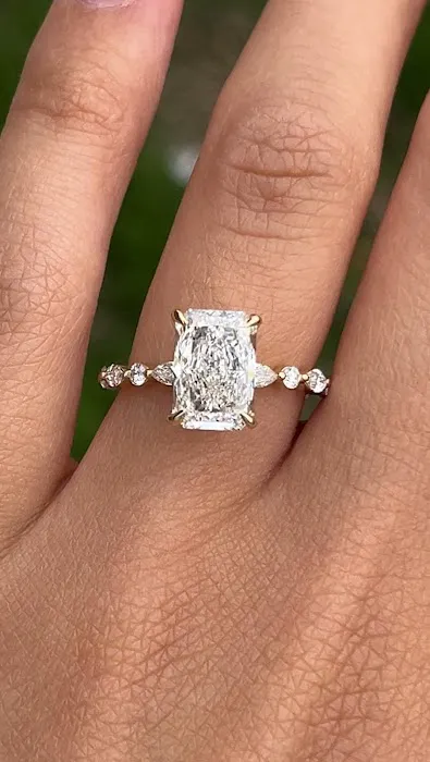 Thomas Jewelers 4
