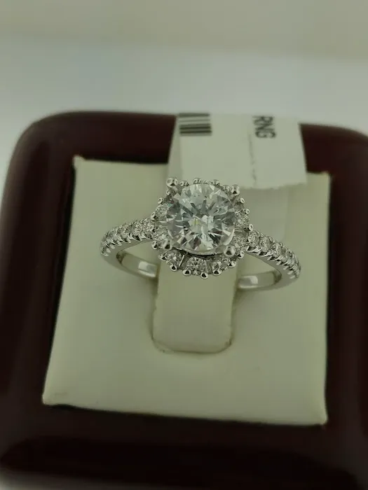 Vik's Fine Jewelry 4