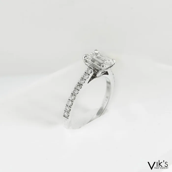 Vik's Fine Jewelry 4