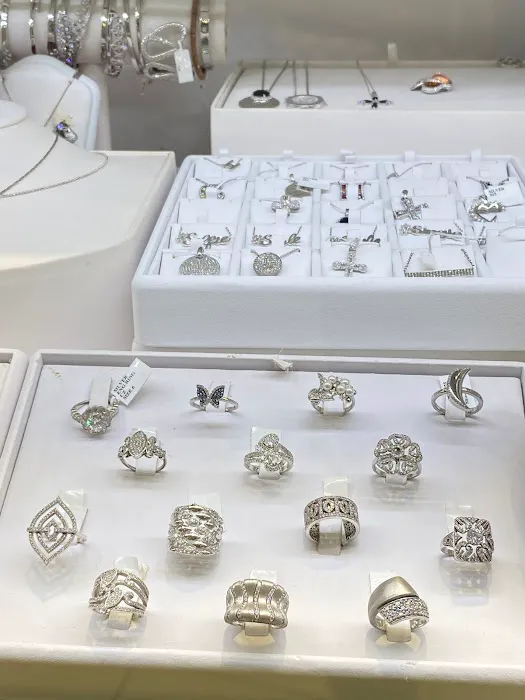 Modern Designs Jewelry 4