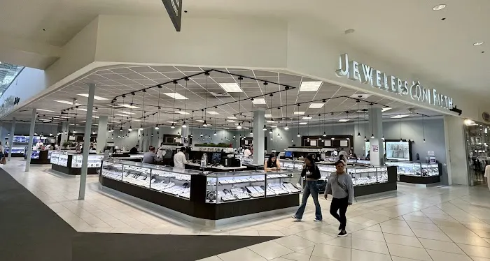 Jewelers on Fifth Jewelry Exchange 4