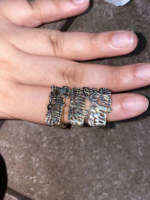 Daisy Jeweler's Inc 4