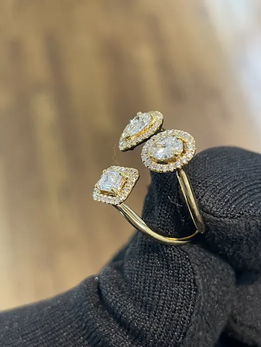 Paris Jewelers 4
