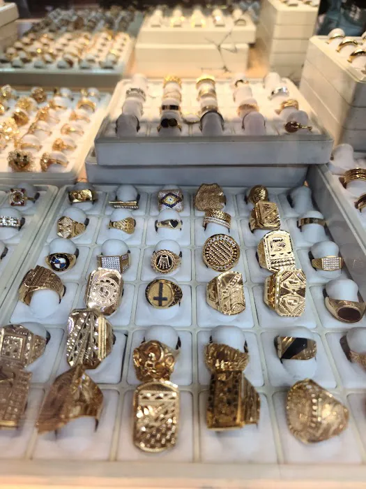 Pyramids Jewelry 4