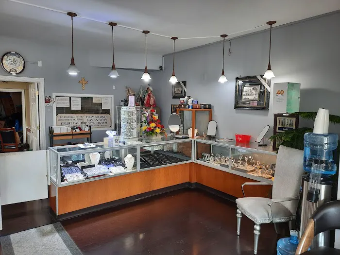 Lou's Jewelers 4