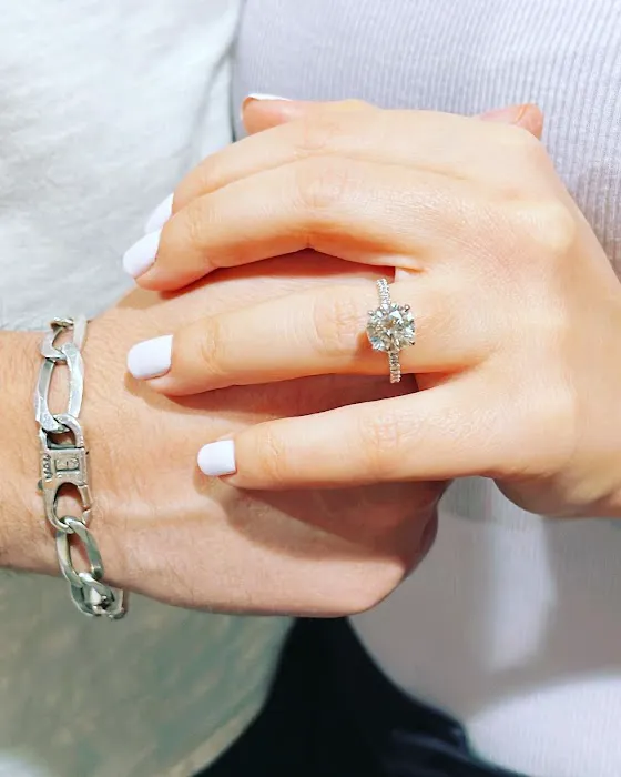 Lou's Jewelers 4