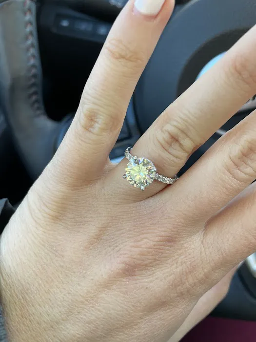 Lou's Jewelers 4