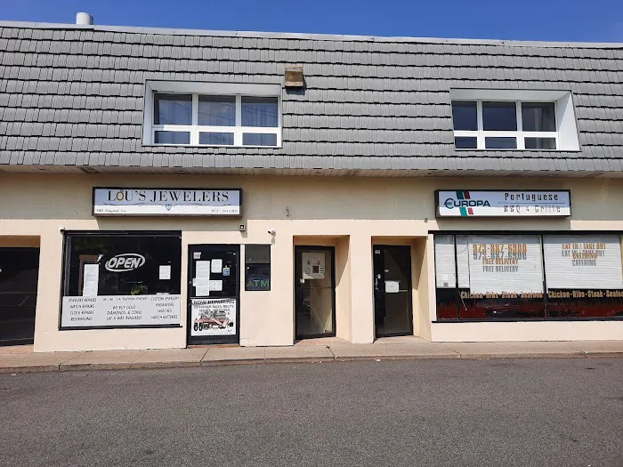 Lou's Jewelers 4