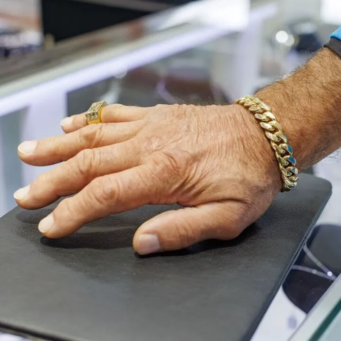 Crystal Jewelers 4