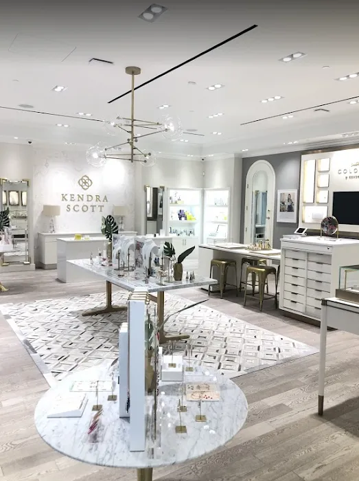 Kendra Scott 5