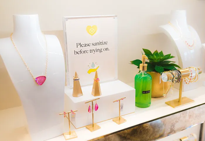 Kendra Scott 5