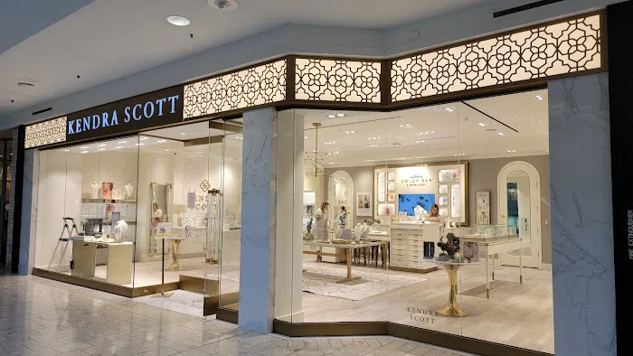 Kendra Scott 5