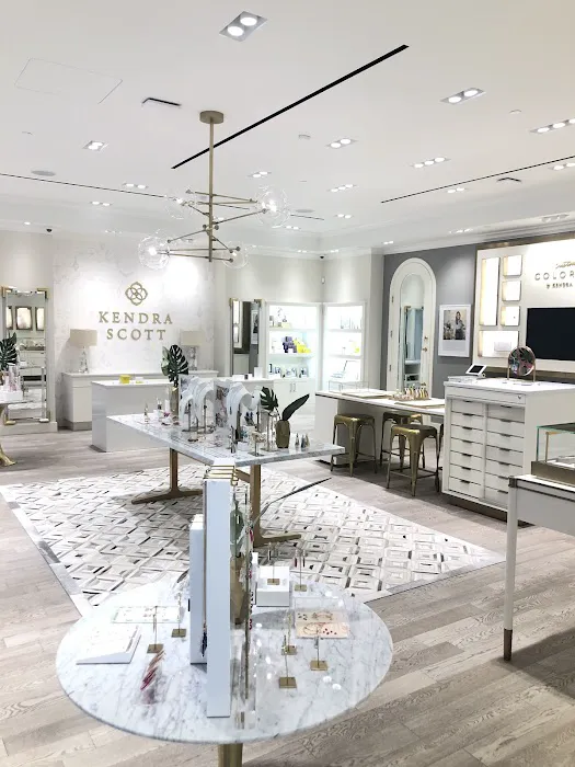 Kendra Scott 5