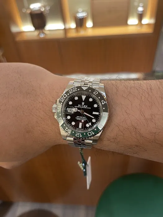 London Jewelers - The Mall at Short Hills 5