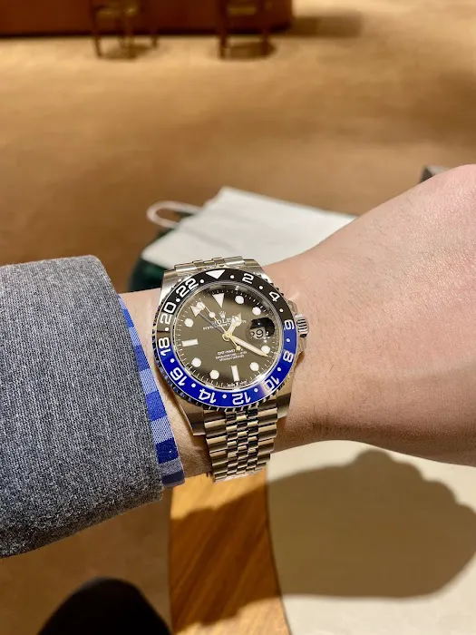 London Jewelers - The Mall at Short Hills 5