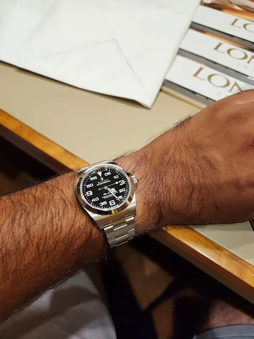London Jewelers - The Mall at Short Hills 5