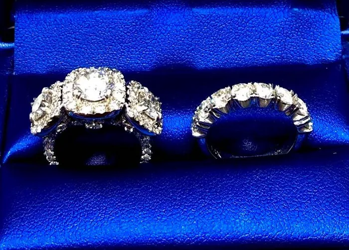 Ilie's jewelry 4