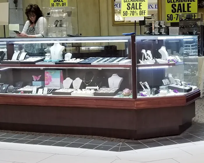 White Diamond Jewelers 4