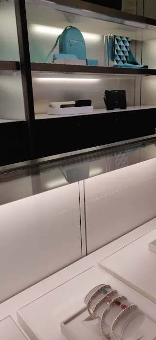 Tiffany & Co. 5