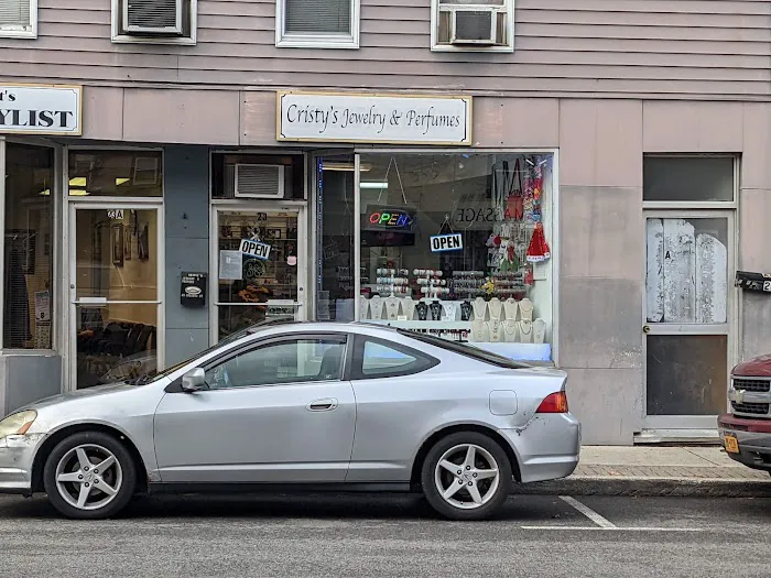 Cristy's jewelry & perfumes 4