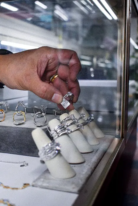 Gaby Jewelers Plus Hair Salon 4