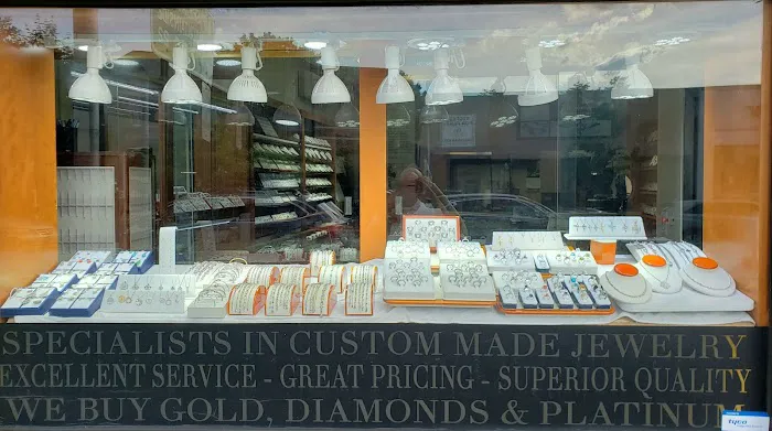 Robert Anthony Jewelers 4