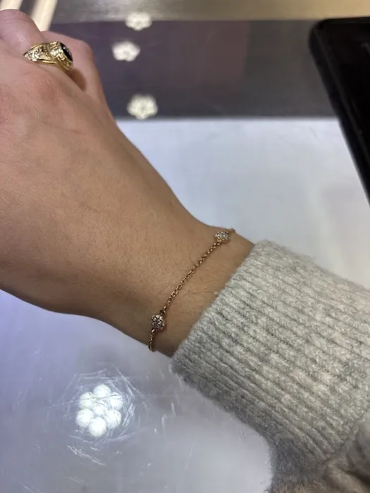Robert Anthony Jewelers 4