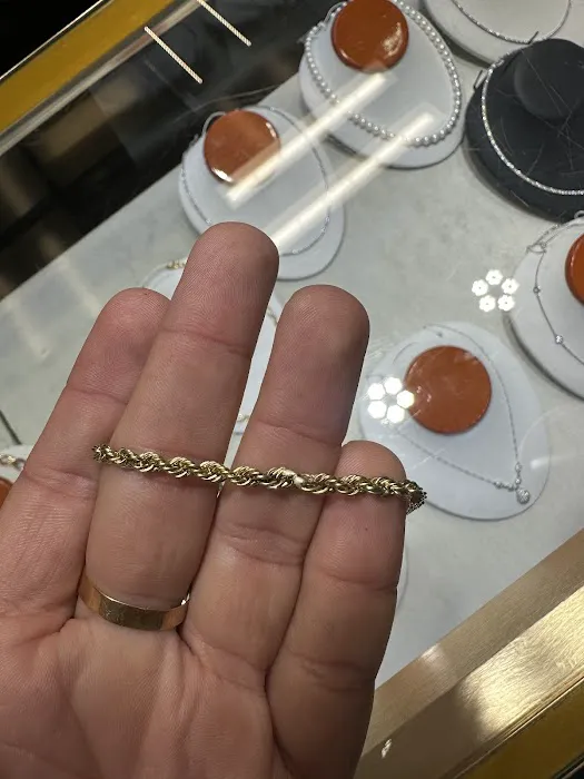 Robert Anthony Jewelers 4