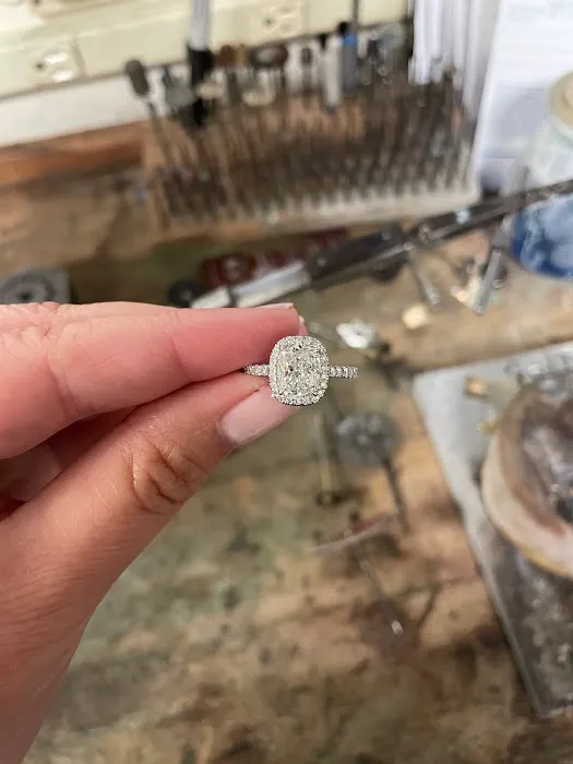 A M Jewelers Inc 4