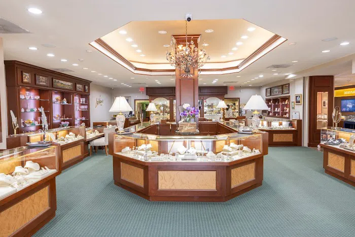 LaViano Jewelers - Engagement & Wedding diamond Rings Bergen County 4