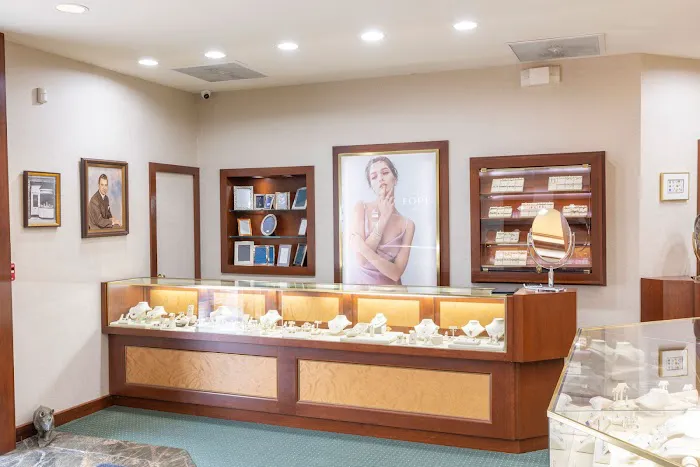 LaViano Jewelers - Engagement & Wedding diamond Rings Bergen County 4