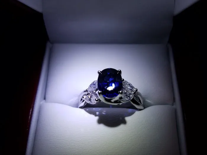Avo's Elegant Jewelry 4