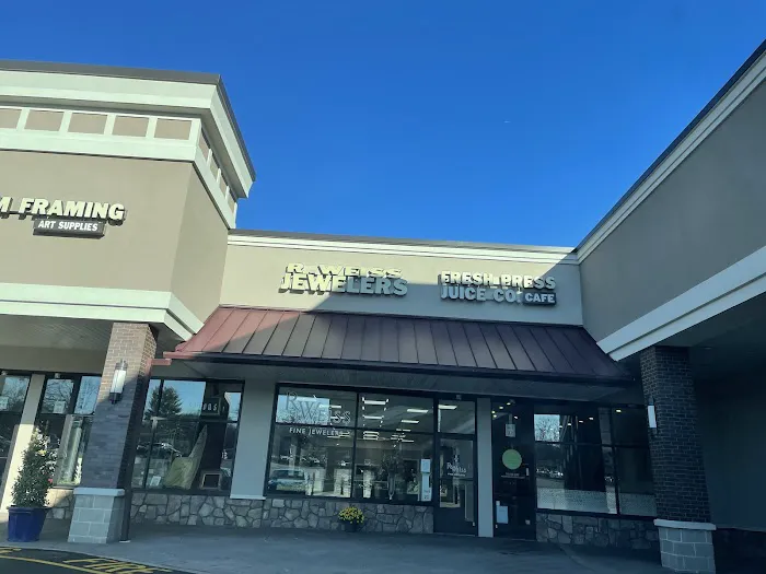 R. Weiss Fine Jewelers 4