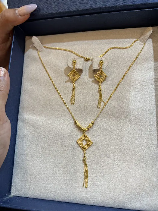 Virani Jewelers 5