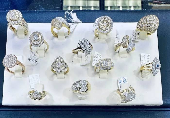 Royal Jewelry 4