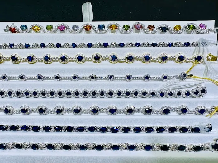 Royal Jewelry 4