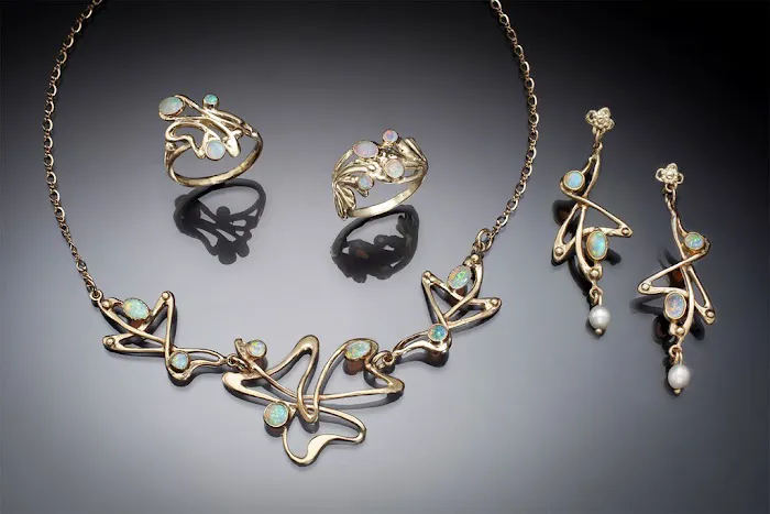 Jewelry of Chardavogne 4