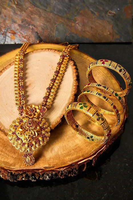 Virani Jewelers 5