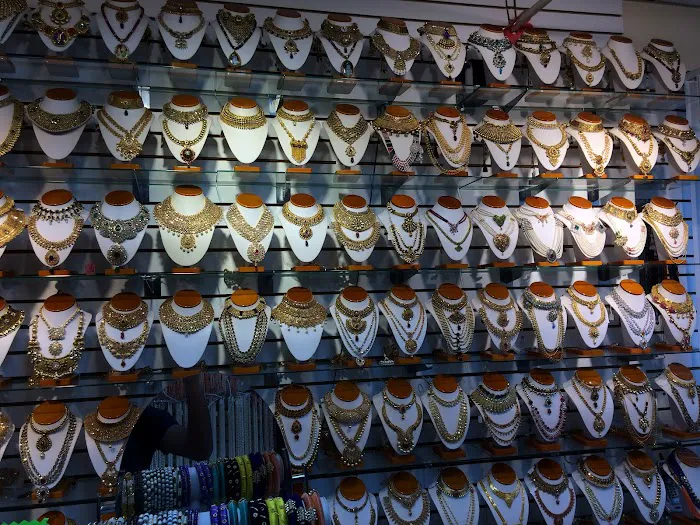 Coral & Beads Gallery 5