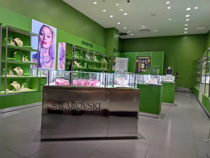 Swarovski 4