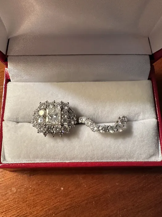 Jewelry By Vincent Owned by R & R NEW YORK 4