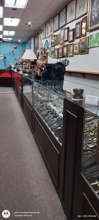 S & E Jewelry and Gifts 4
