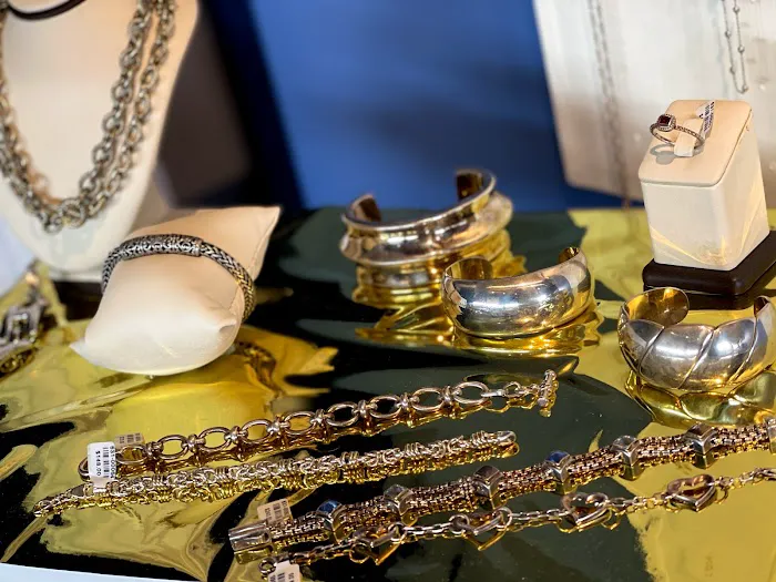 La Reine Boutique 4