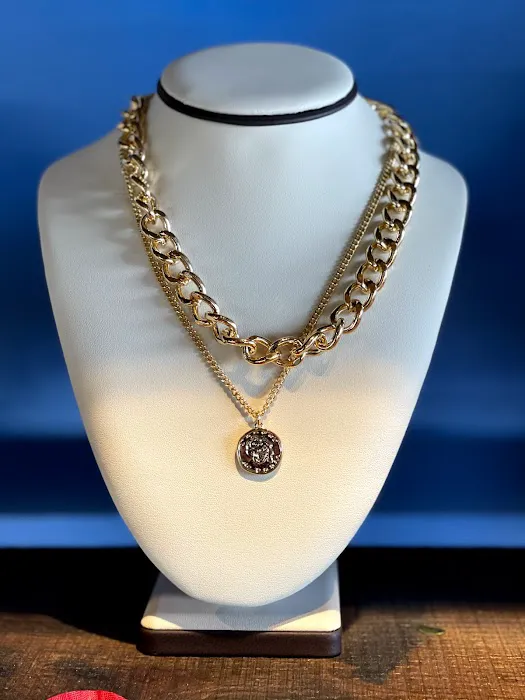 La Reine Boutique 4