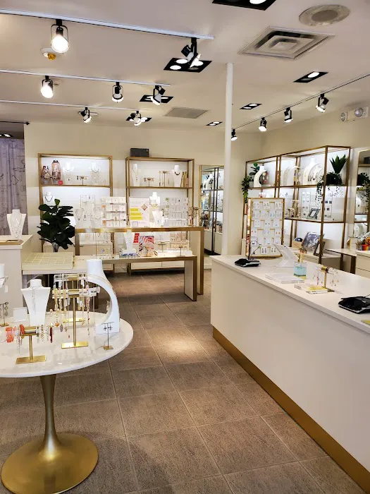 Kendra Scott 5